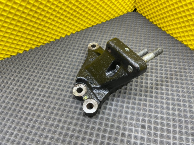 Кронштейн двигателя, 2800 рублей, Калининград