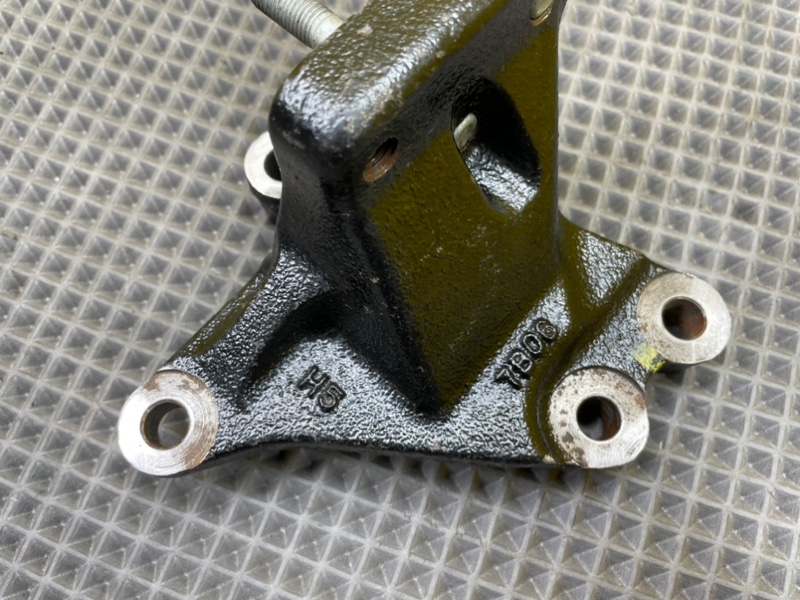 Кронштейн двигателя, 2800 рублей, Калининград