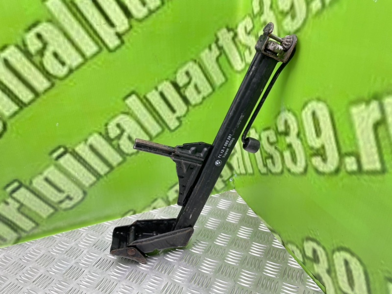 Домкрат, 2100 рублей, Калининград