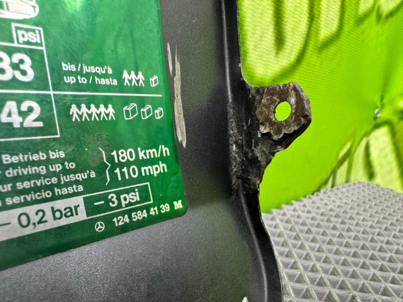 Лючок бензобака, 500 рублей, Калининград