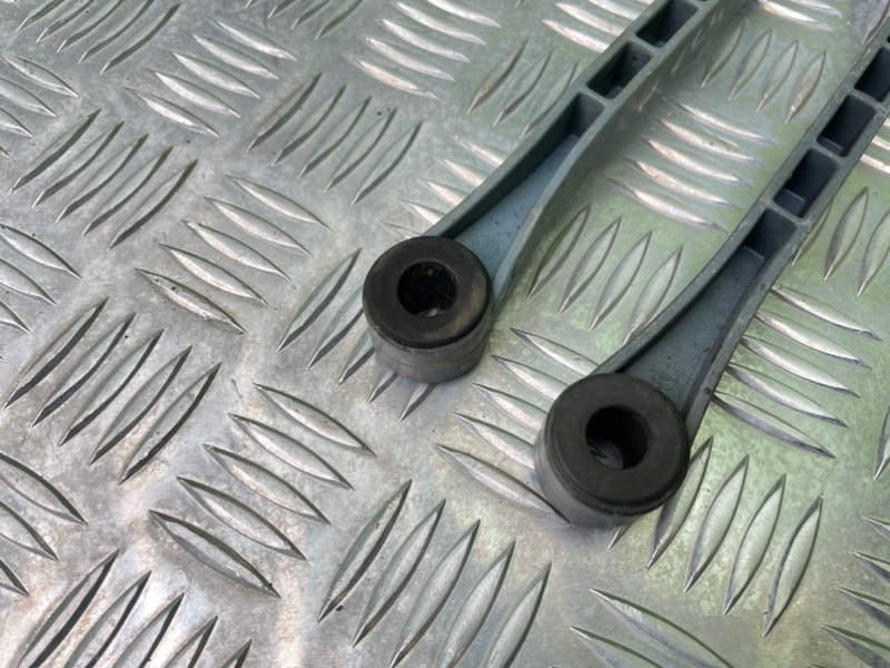 Стойки стабилизатора, 1000 рублей, Калининград