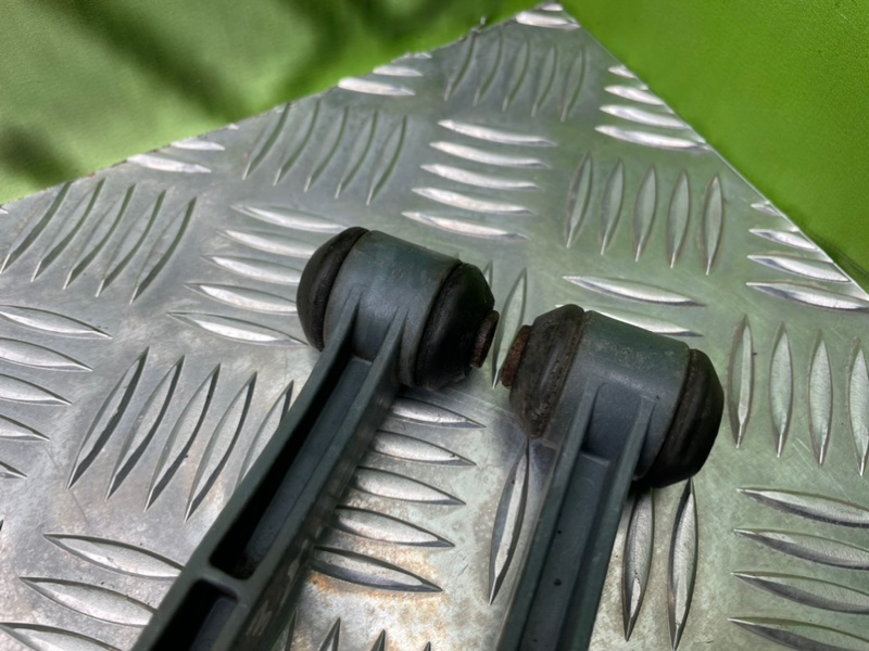 Стойки стабилизатора, 1000 рублей, Калининград