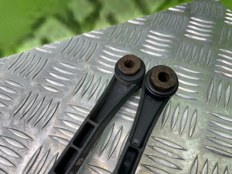 Стойки стабилизатора, 1000 рублей, Калининград