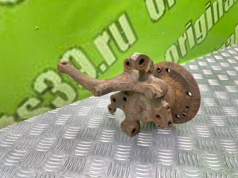 Поворотный кулак, 1900 рублей, Калининград