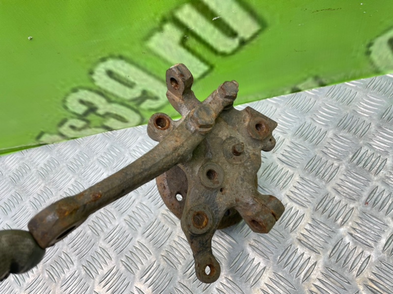 Поворотный кулак, 1900 рублей, Калининград