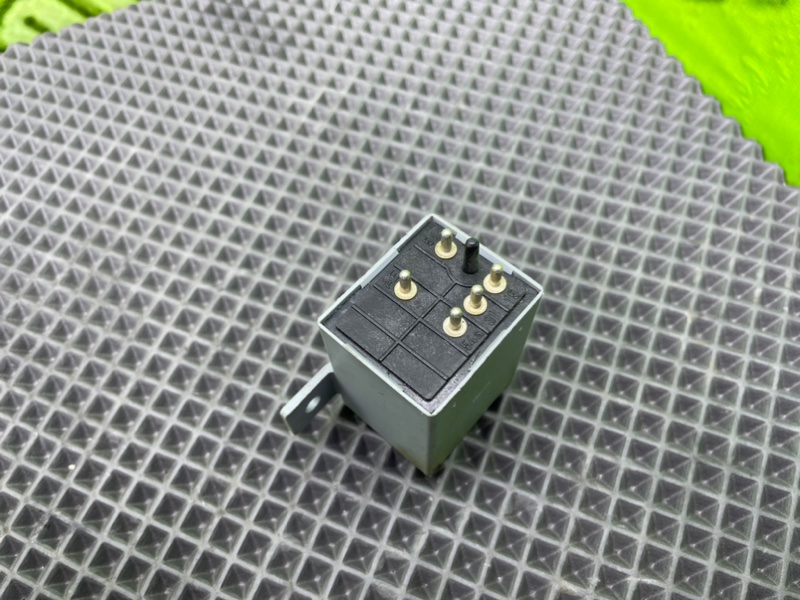 Реле поворотов, 1000 рублей, Калининград