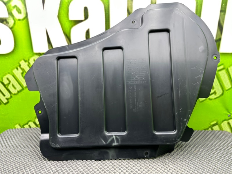 Накладка крыла, 1000 рублей, Тверь