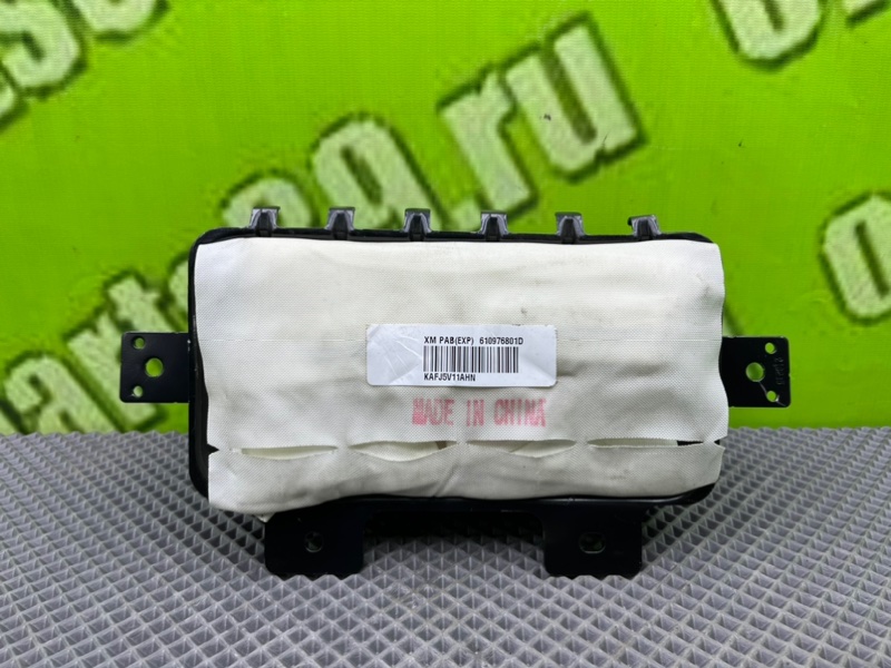 Подушка безопасности, 5800 рублей, Калининград