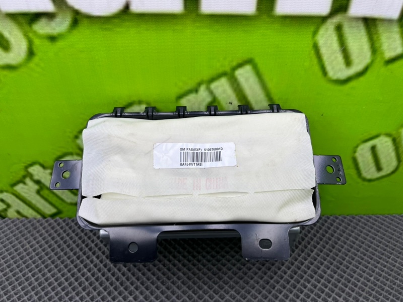 Подушка безопасности, 5800 рублей, Калининград