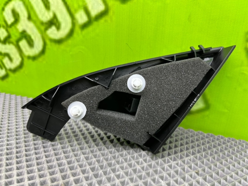 Уголок, 1900 рублей, Калининград