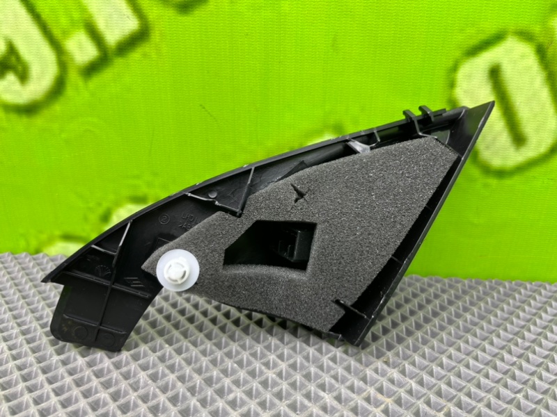 Уголок, 1900 рублей, Калининград