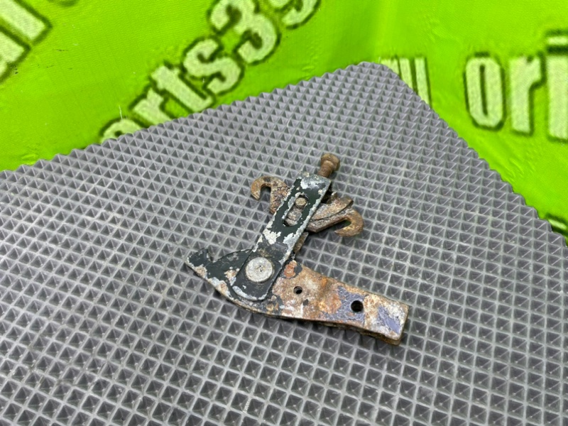 Механизм ручника, 1000 рублей, Калининград