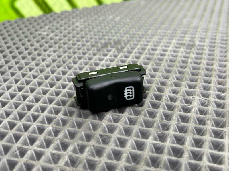 Кнопка обогрева заднего стекла, 700 рублей, Калининград