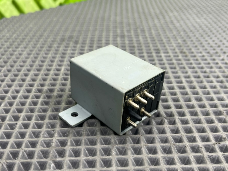 Реле поворотов, 1000 рублей, Калининград