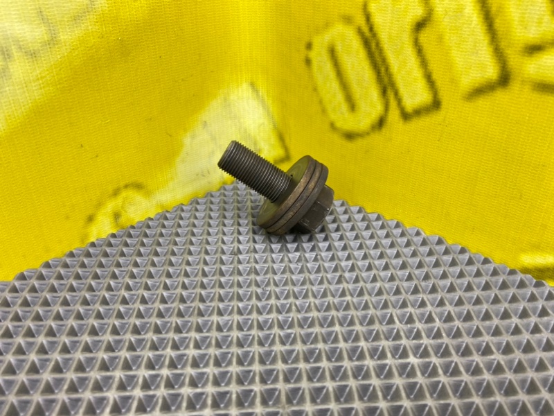 Болт шкива коленвала, 1100 рублей, Калининград