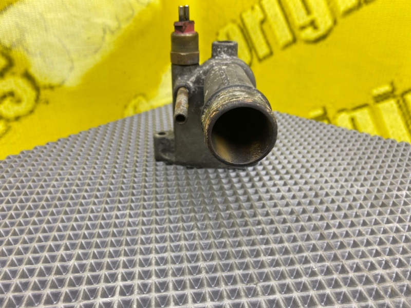 Фланец системы охлаждения, 1100 рублей, Калининград