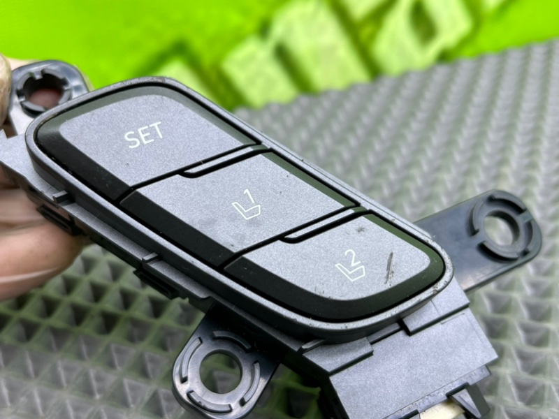 Блок кнопок, 3000 рублей, Тверь