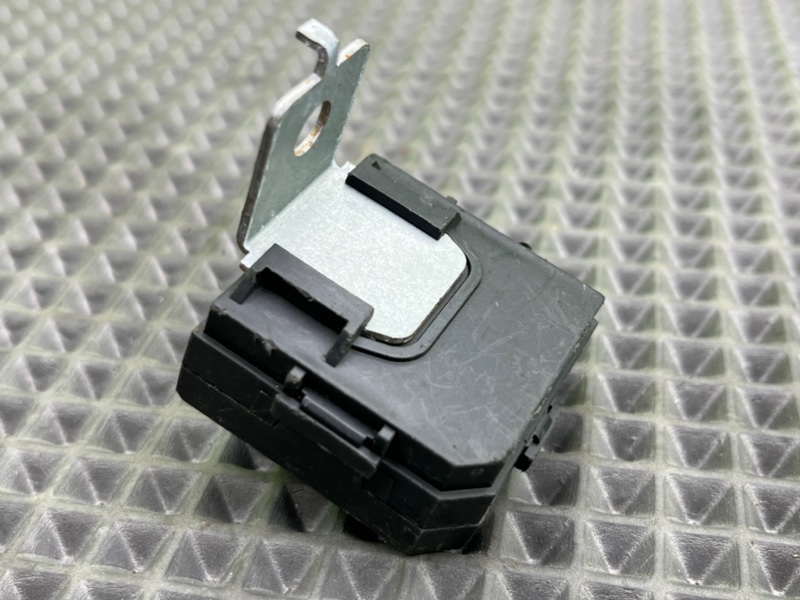 Блок, 1300 рублей, Калининград