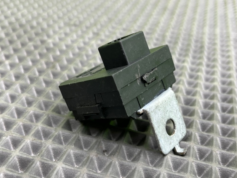 Блок, 1600 рублей, Калининград