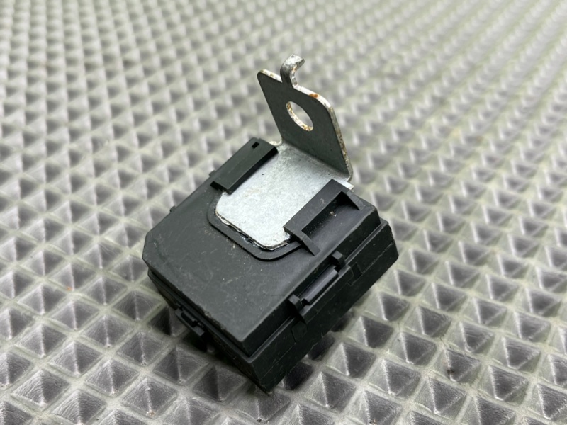 Блок, 1100 рублей, Калининград