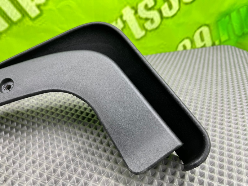 Брызговик, 1100 рублей, Калининград