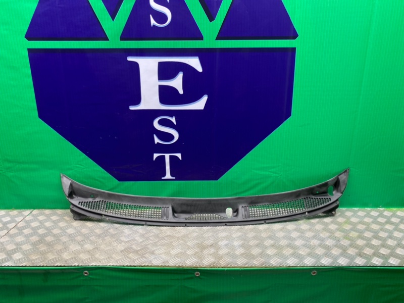 Решетка под лобовое стекло, 2400 рублей, Калининград