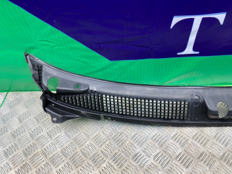 Решетка под лобовое стекло, 2400 рублей, Калининград