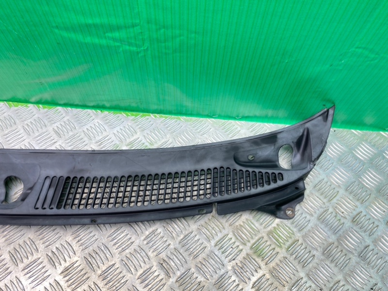 Решетка под лобовое стекло, 2400 рублей, Калининград