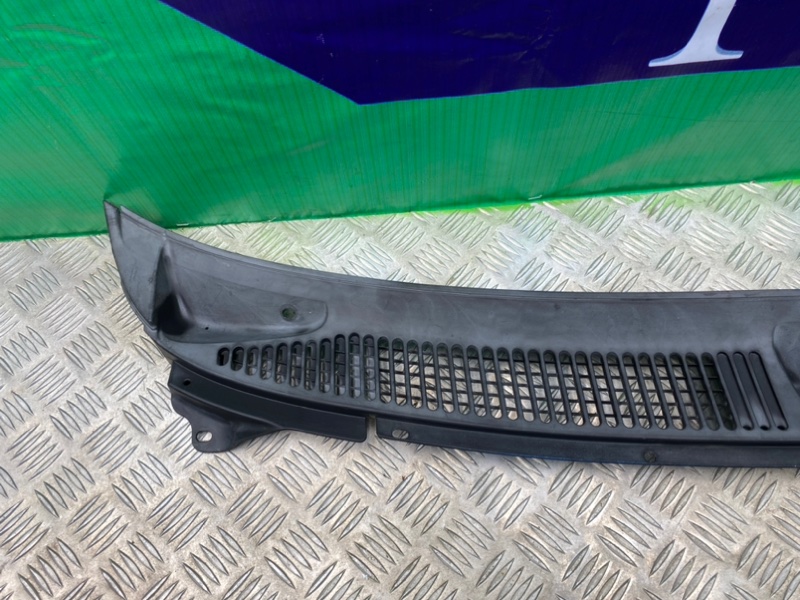 Решетка под лобовое стекло, 2400 рублей, Калининград