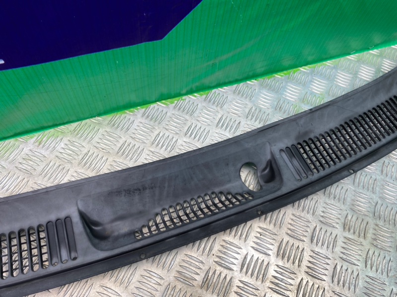 Решетка под лобовое стекло, 2400 рублей, Калининград