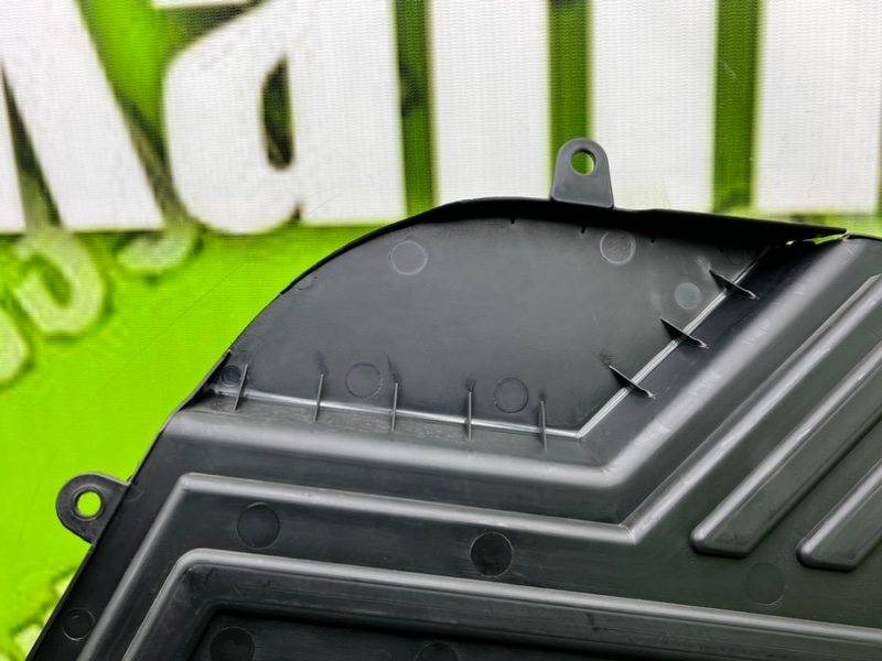 Накладка багажника, 1000 рублей, Калининград