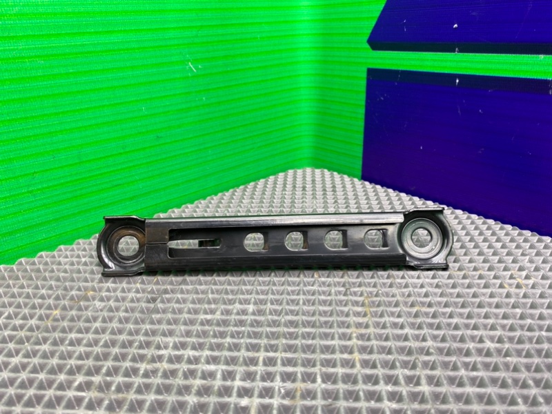 Механизм регулировки ремня безопасности, 600 рублей, Калининград