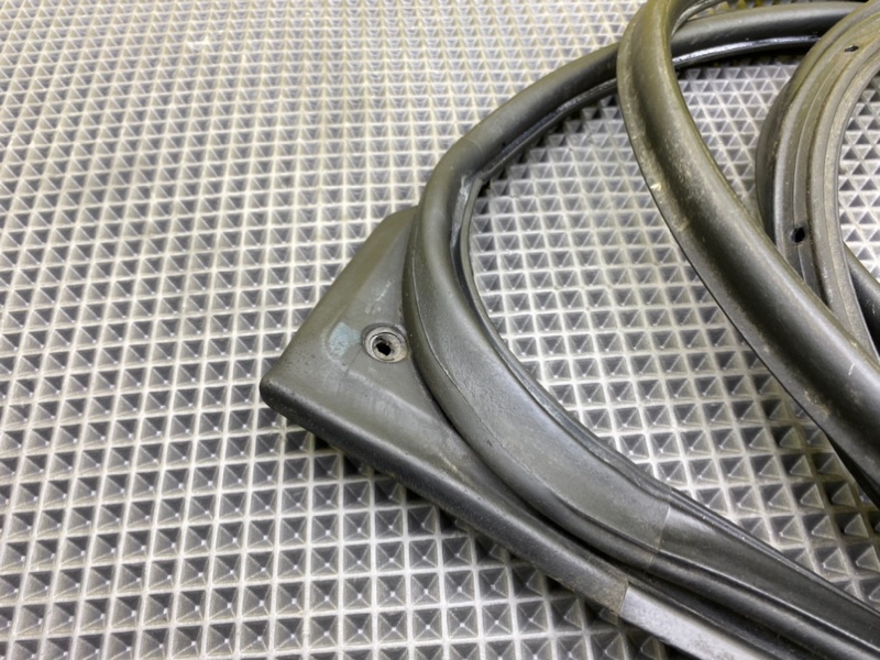 Резинка двери, 1100 рублей, Калининград