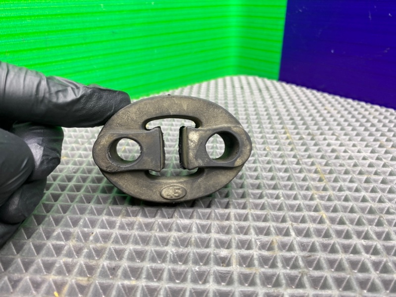 Кронштейн глушителя, 1500 рублей, Калининград