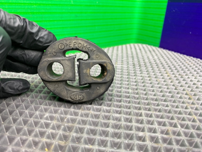 Кронштейн глушителя, 1500 рублей, Калининград