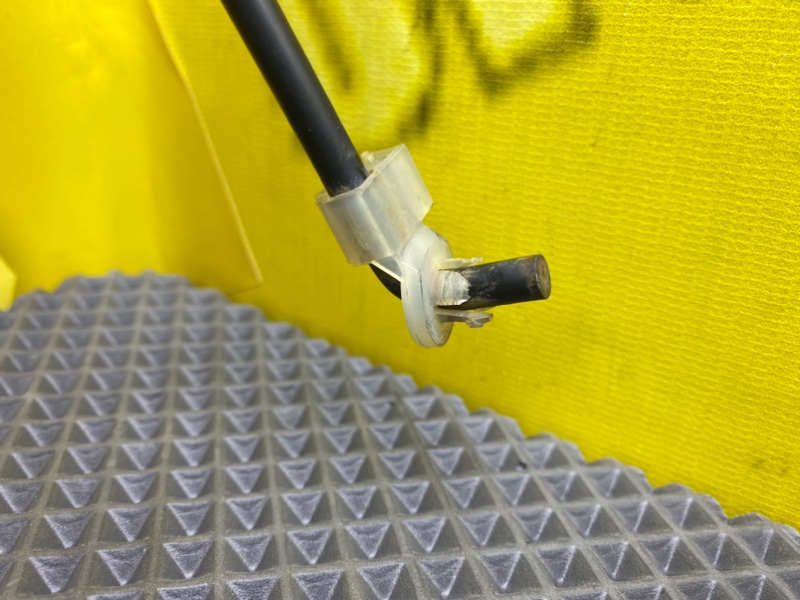 Упор капота, 1100 рублей, Калининград