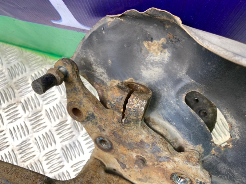 Поворотный кулак, 2400 рублей, Калининград