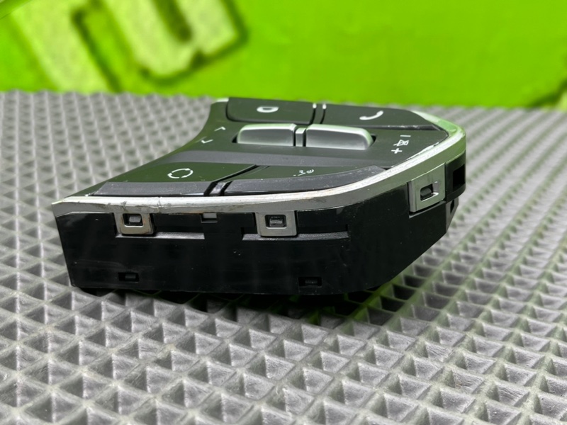 Кнопки руля, 3900 рублей, Калининград