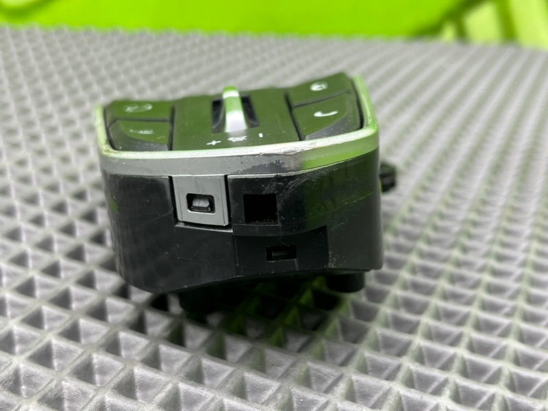 Кнопки руля, 3900 рублей, Калининград