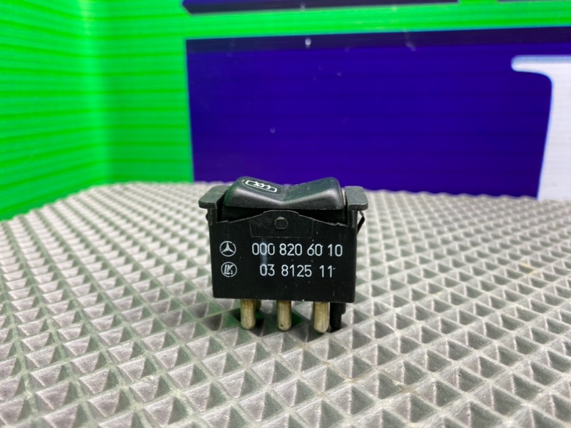 Кнопка обогрева заднего стекла, 600 рублей, Калининград