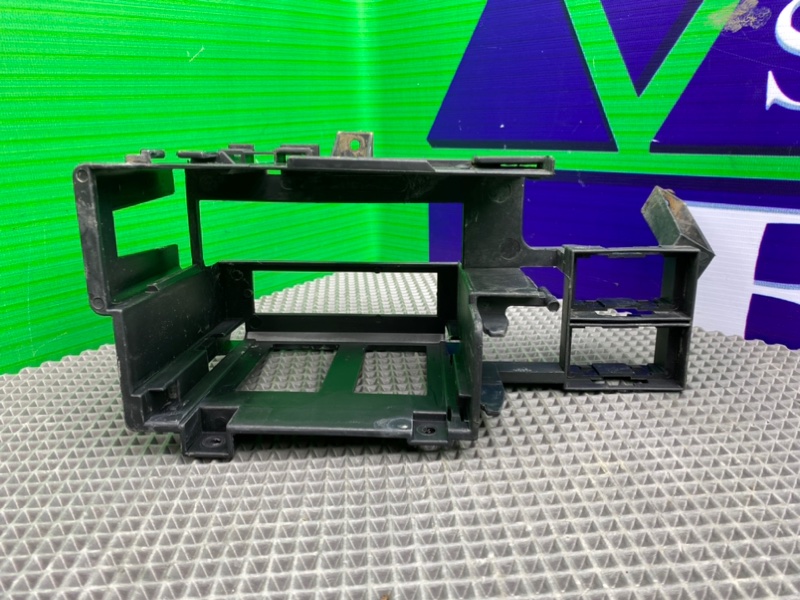 Кронштейн, 600 рублей, Калининград