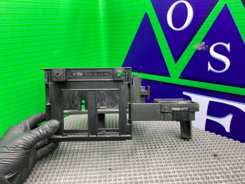 Кронштейн, 600 рублей, Калининград