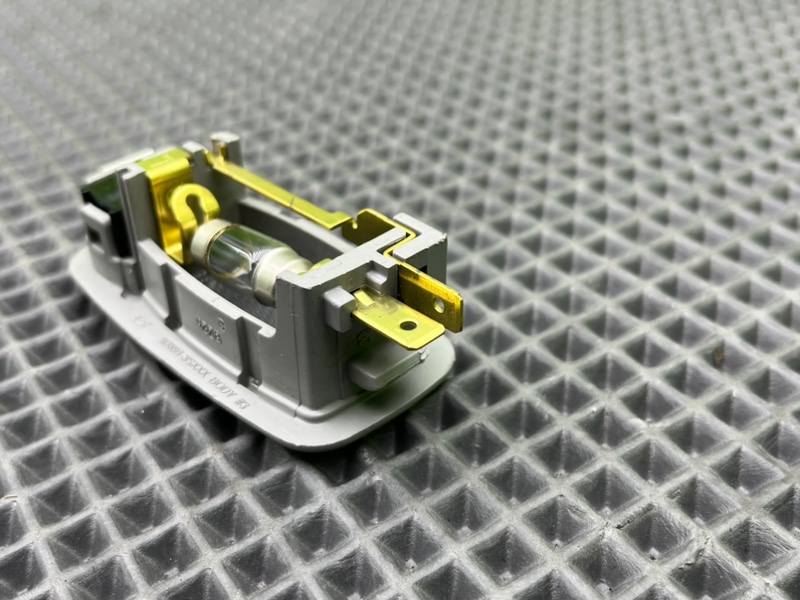 Плафон подсветки салона, 1000 рублей, Калининград