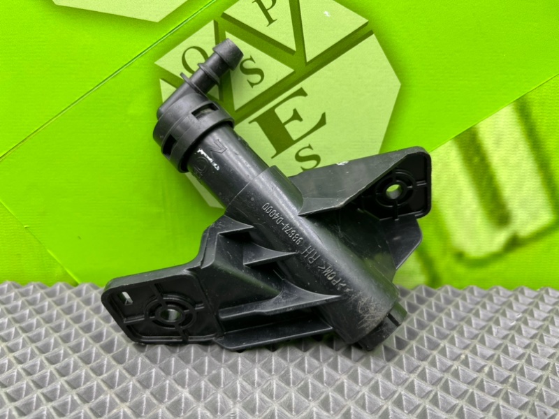 Фароочиститель правый, 3100 рублей, Тверь