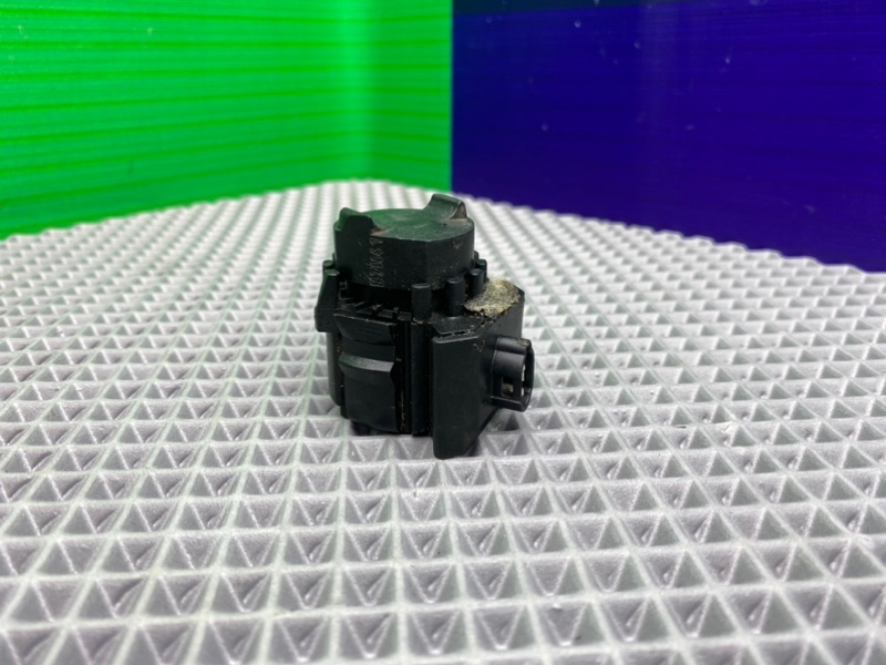 Кнопка кикдауна, 1200 рублей, Калининград