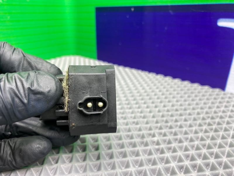 Кнопка кикдауна, 1200 рублей, Калининград