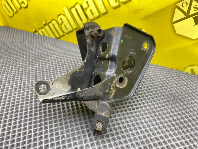 Кронштейн, 1100 рублей, Калининград