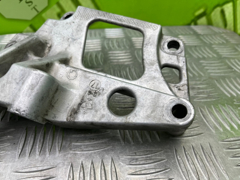 Кронштейн двигателя, 900 рублей, Калининград