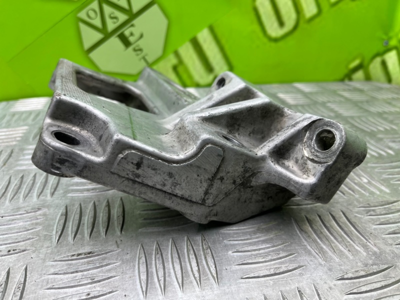 Кронштейн двигателя, 900 рублей, Калининград