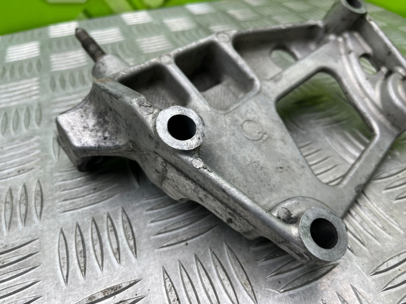 Кронштейн двигателя, 900 рублей, Калининград